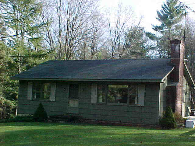 Building photograph for 147 UNDERMOUNTAIN ROAD